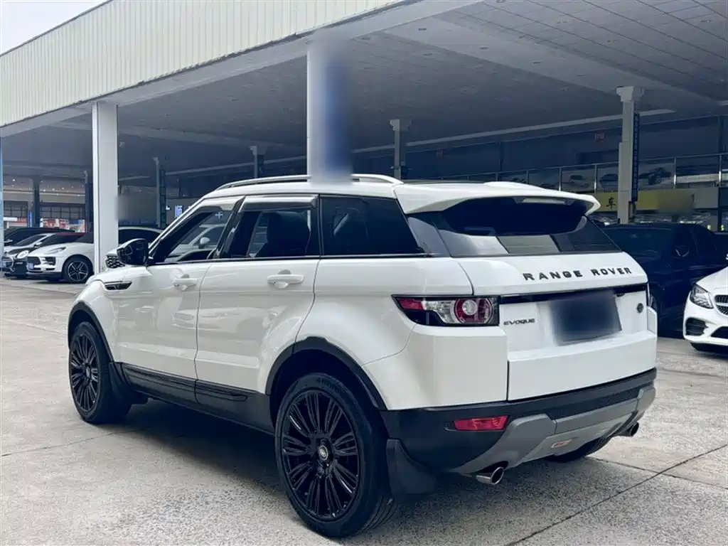 Land Rover Evoque 2014 — фото 9
