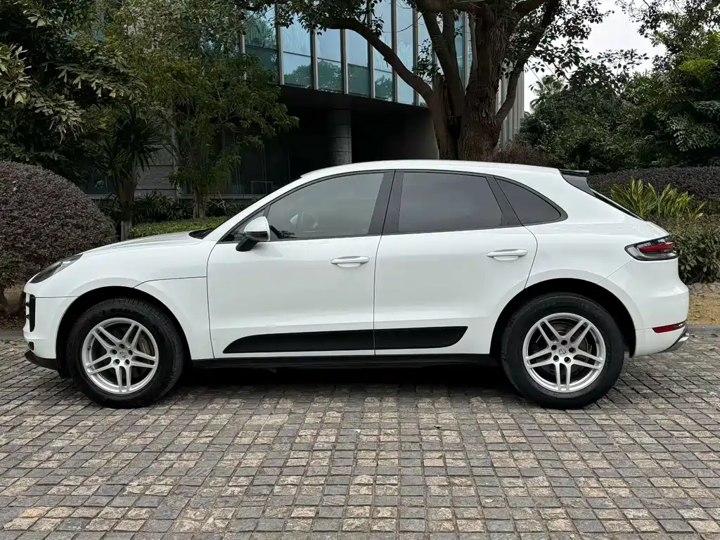Porsche Macan 2019 — фото 3