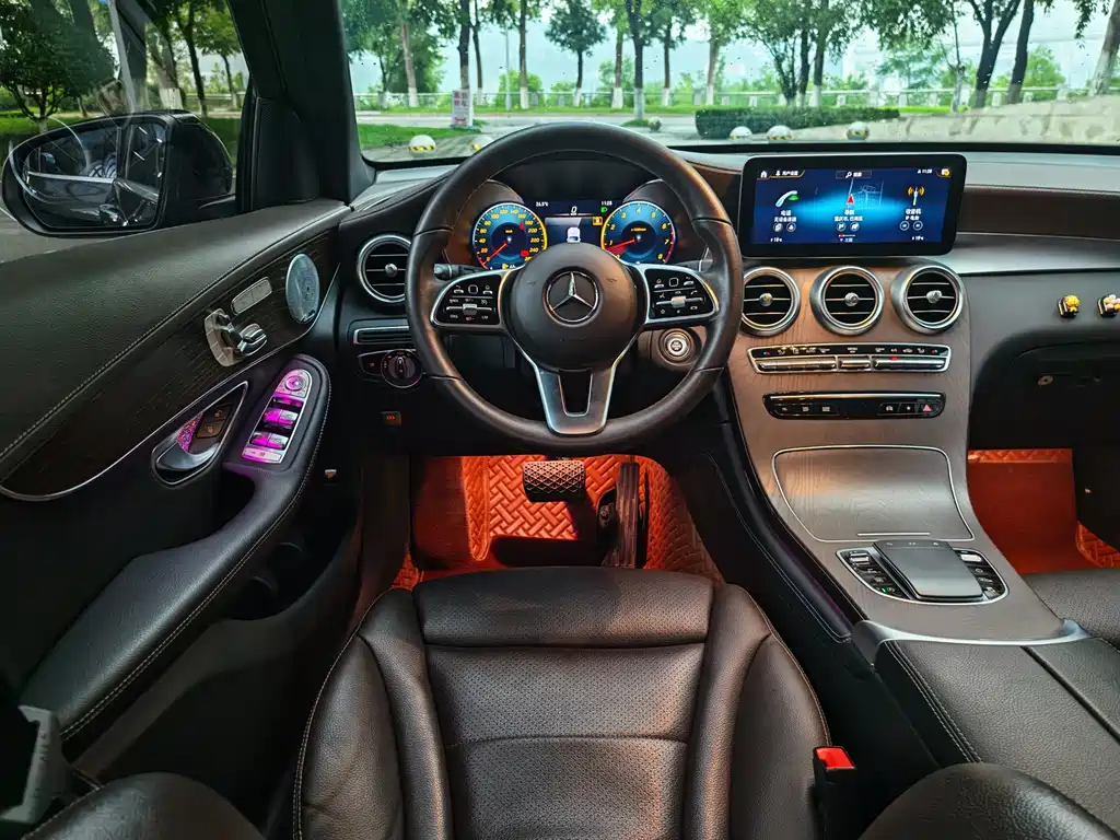 Mercedes-Benz GLC 2021 — фото 11