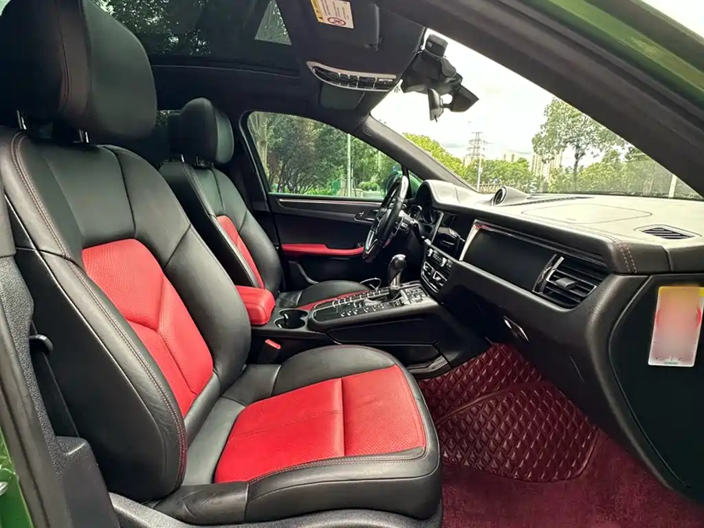 Porsche Macan 2021 — фото 15