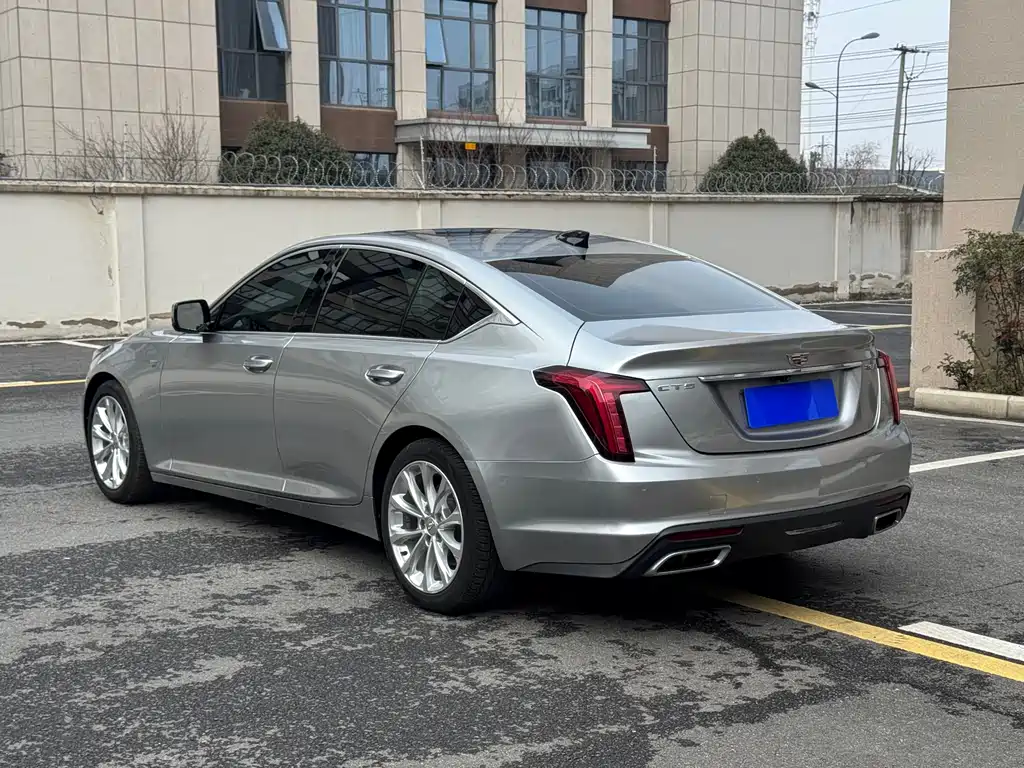 Cadillac CT5 2023 — фото 17