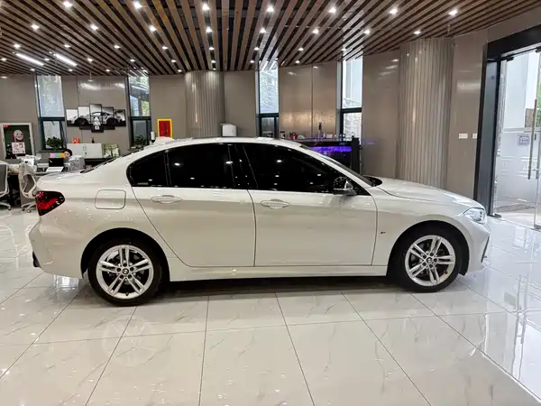 BMW 1 Series 2023