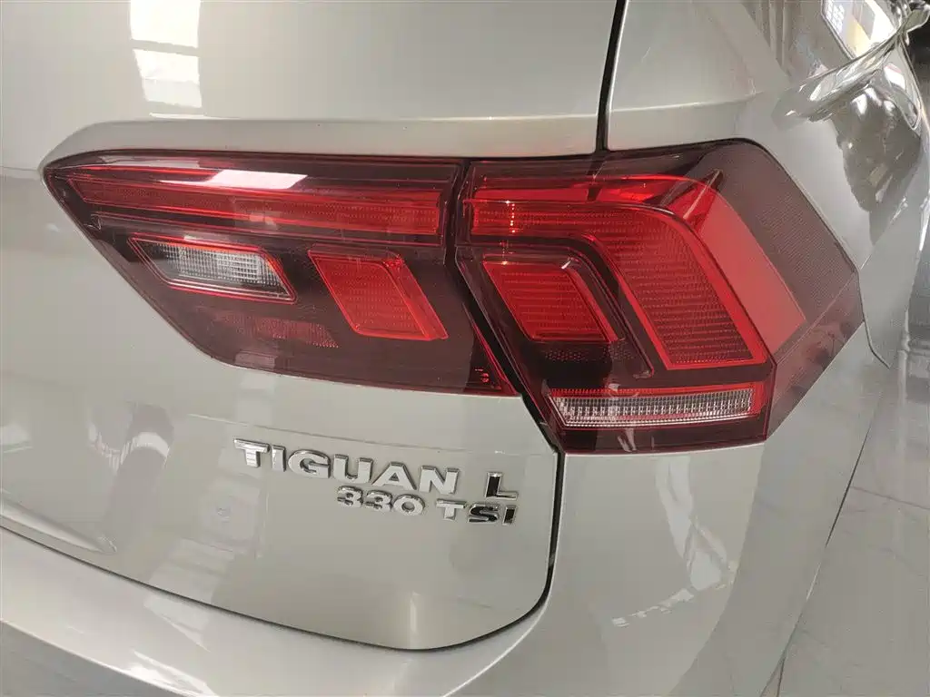 Volkswagen Tiguan L 2020 — фото 8