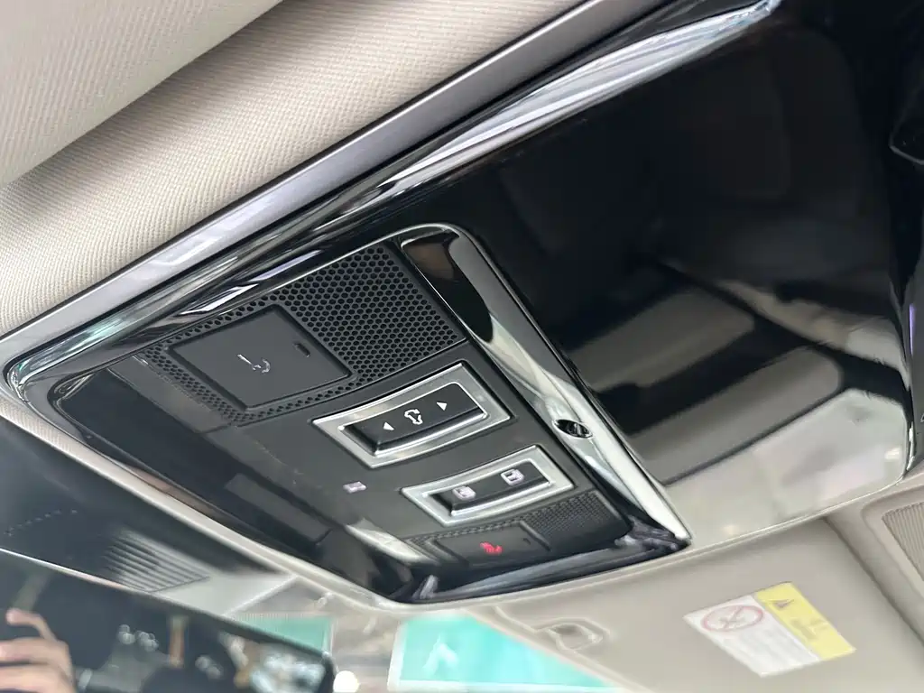 Land Rover Range Rover 2021 — фото 16