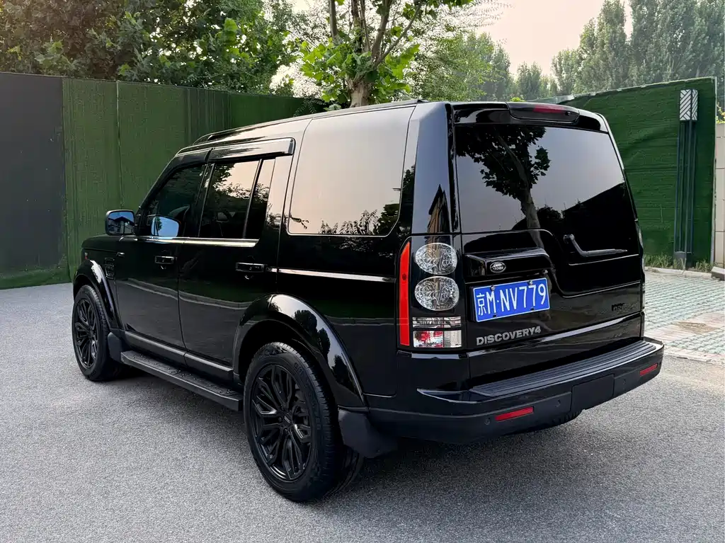 Land Rover Discovery 2011