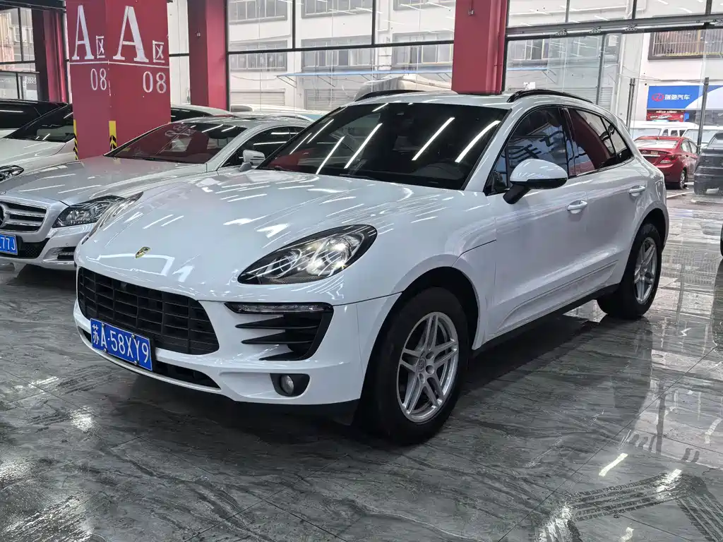 Porsche Macan 2018 — фото 1