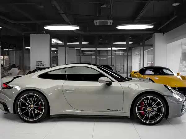 Porsche 911 2024
