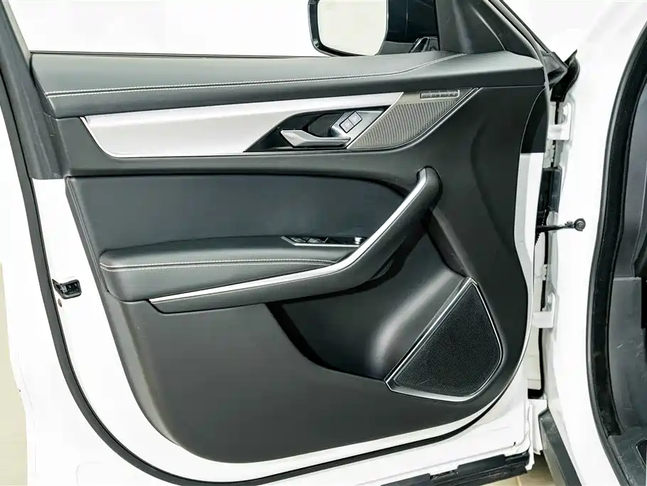 Jaguar F-PACE 2023 — фото 16