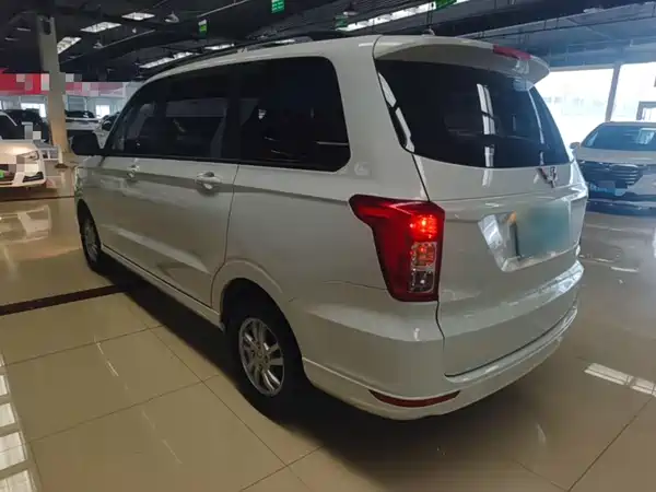 Wuling Hongguang 2021
