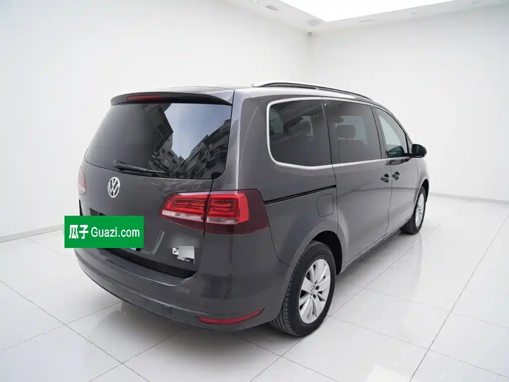 Volkswagen Sharan 2017 — фото 4
