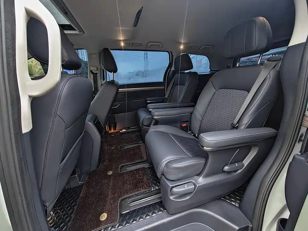GAC Motor Trumpchi M8 2023 — фото 6