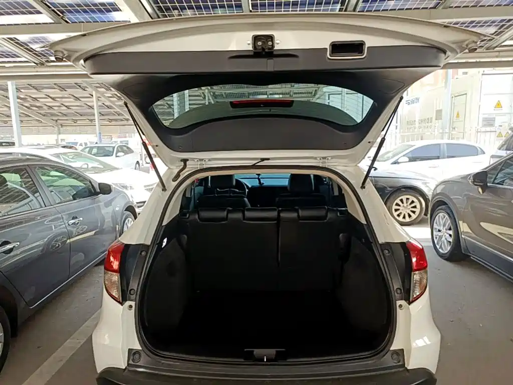 Honda Vezel 2022 — фото 15
