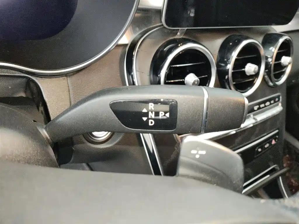 Mercedes-Benz C-Class 2019 — фото 10