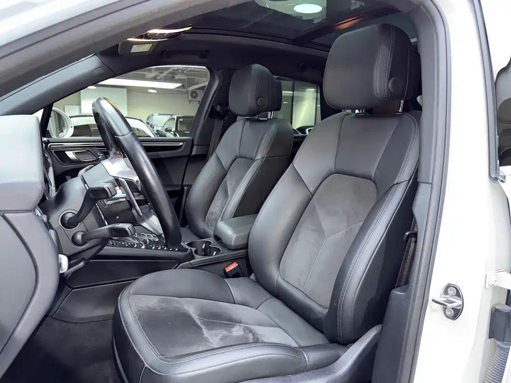 Porsche Macan 2020 — фото 12