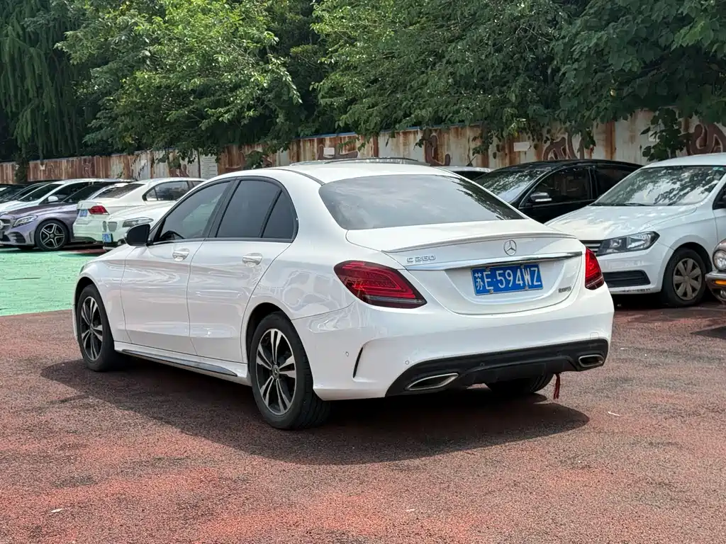 Mercedes-Benz C-Class 2019
