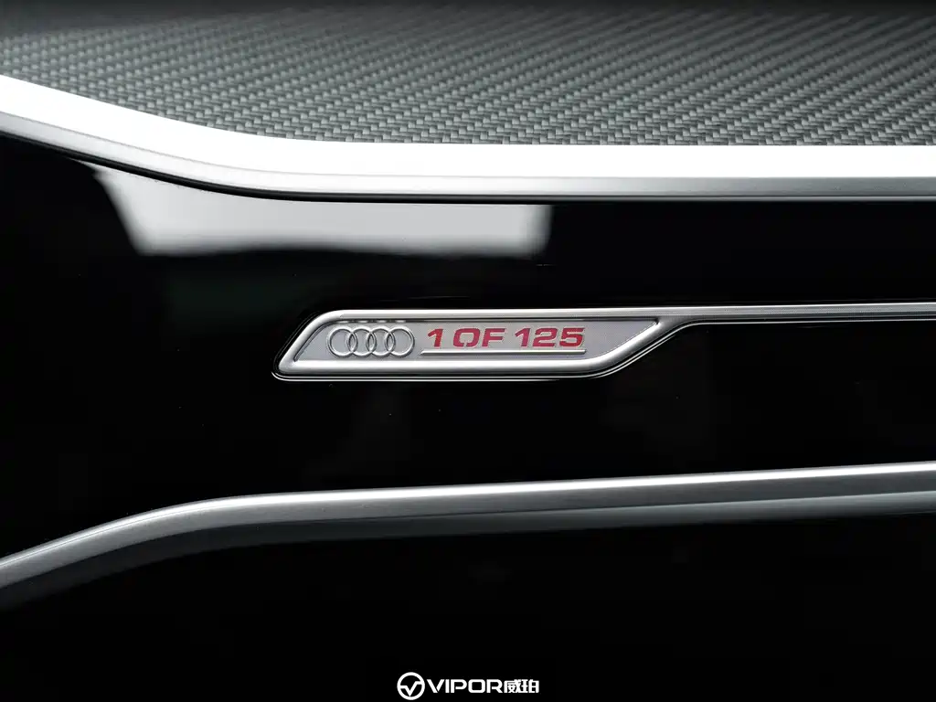 Audi RS 6 2021 — фото 12