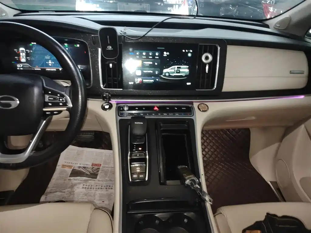 GAC Motor Trumpchi M8 2022 — фото 13