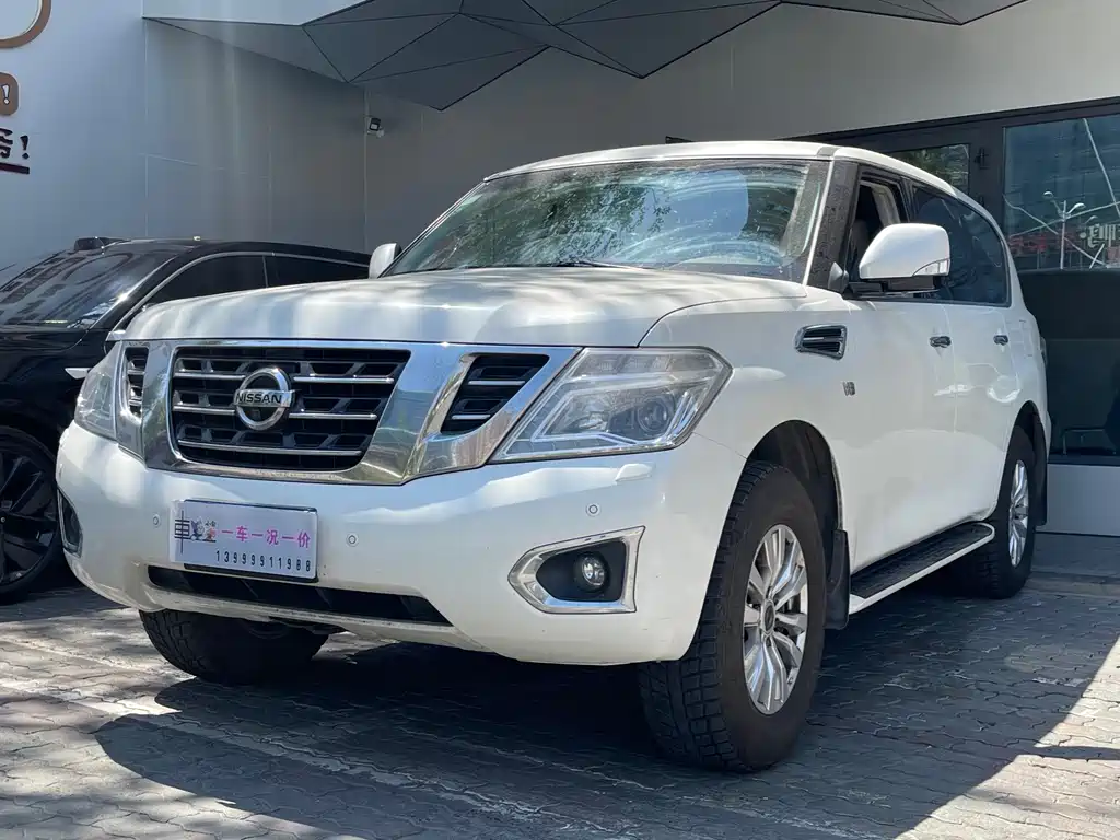 Nissan Patrol 2017 — фото 1