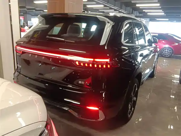 Geely Xingyue L 2024