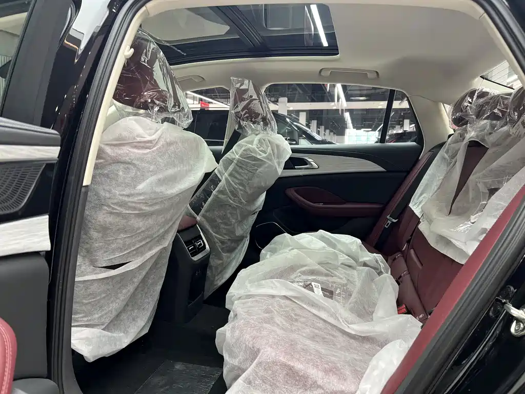 Hongqi H5 2026 — фото 13