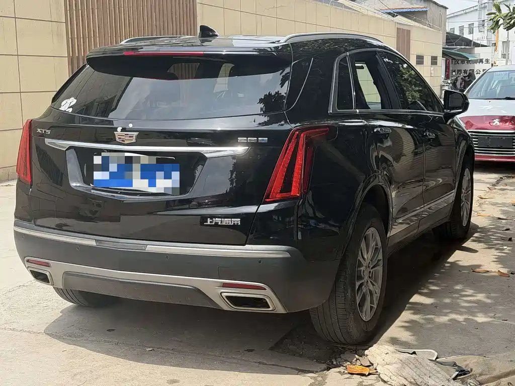 Cadillac XT5 2022 — фото 12