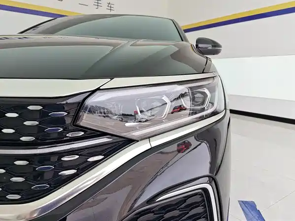 Volkswagen Passat 2023