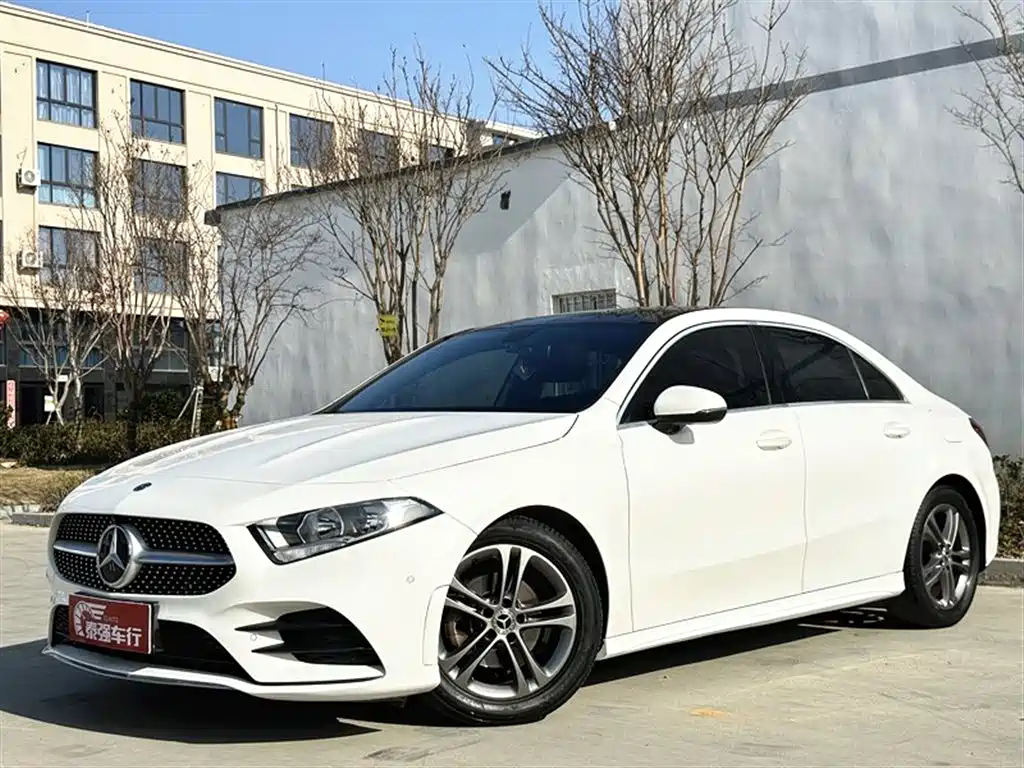 Mercedes-Benz A-Class 2020 — фото 1