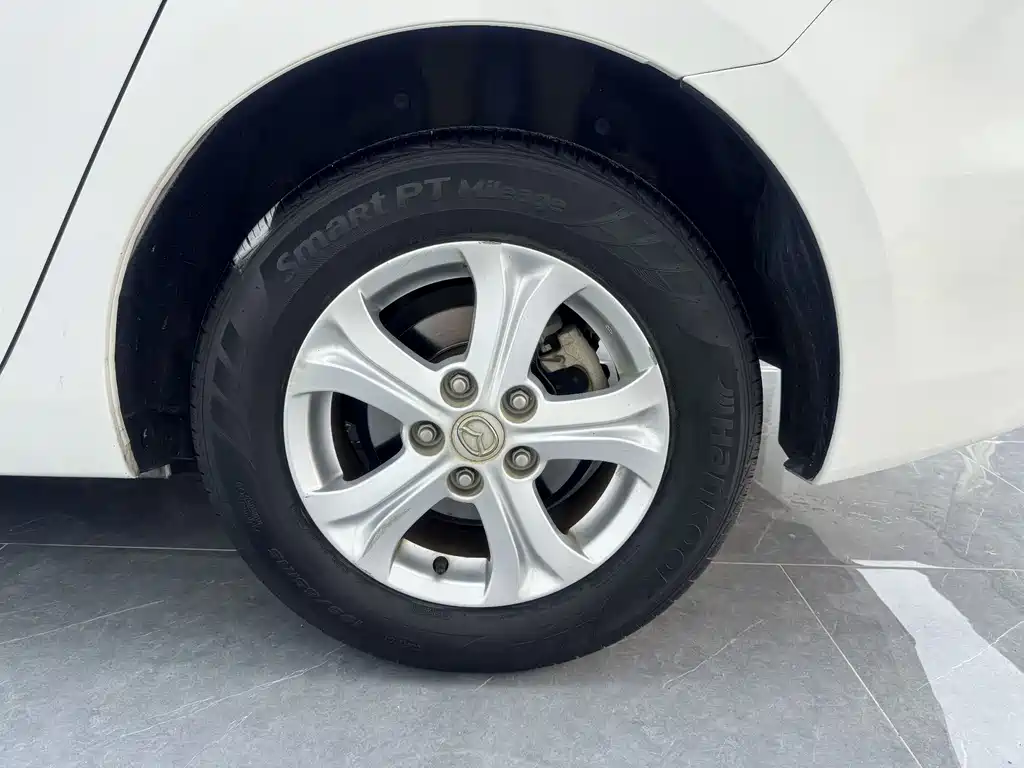 Mazda 3 Xingcheng 2016 — фото 10