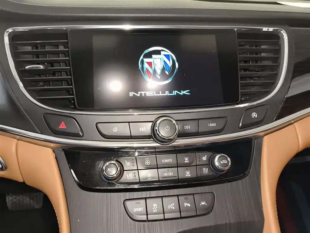 Buick LaCrosse 2019 — фото 13