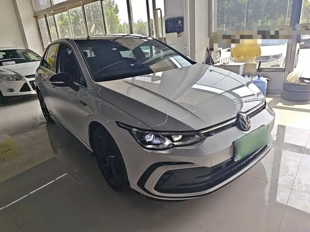 Volkswagen Golf 2024