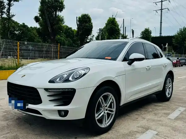 Porsche Macan 2016