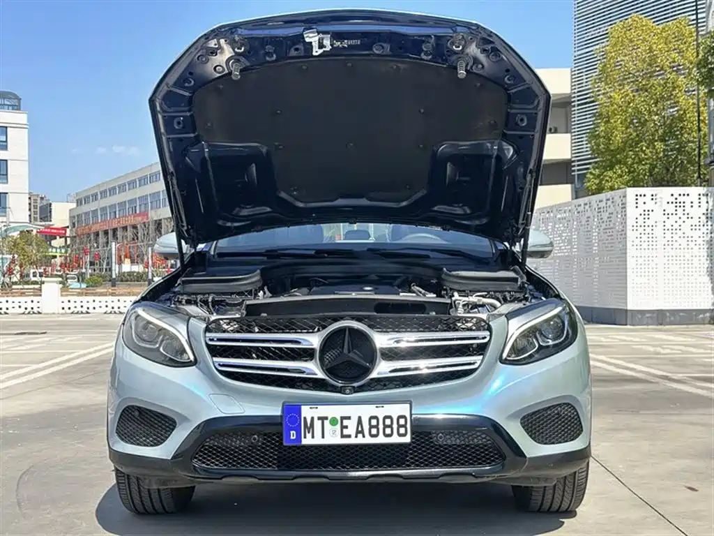Mercedes-Benz GLC 2016 — фото 19