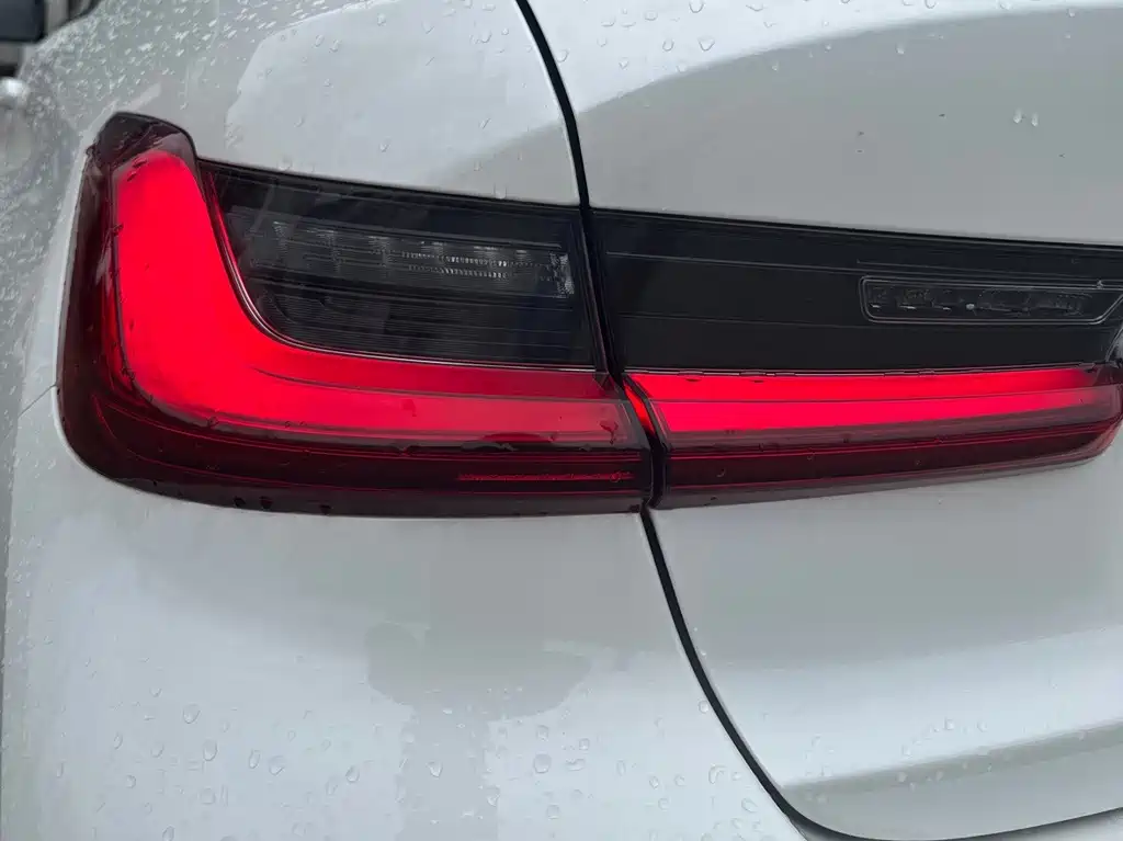 BMW 3 Series 2024