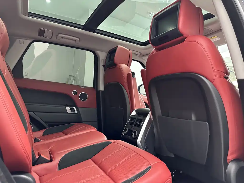 Land Rover Range Rover Sport 2022 — фото 15