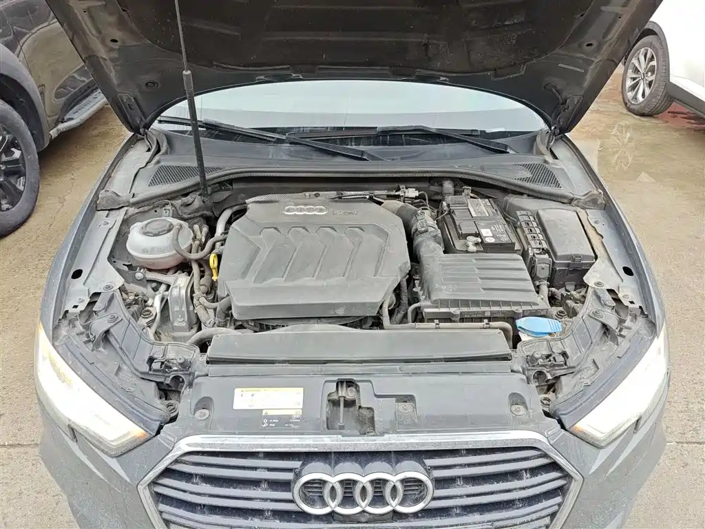 Audi A3 2018 — фото 13