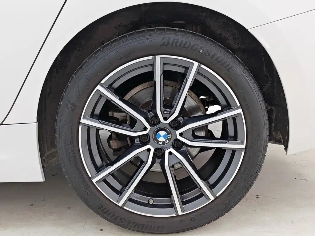 BMW 3 Series 2023 — фото 18