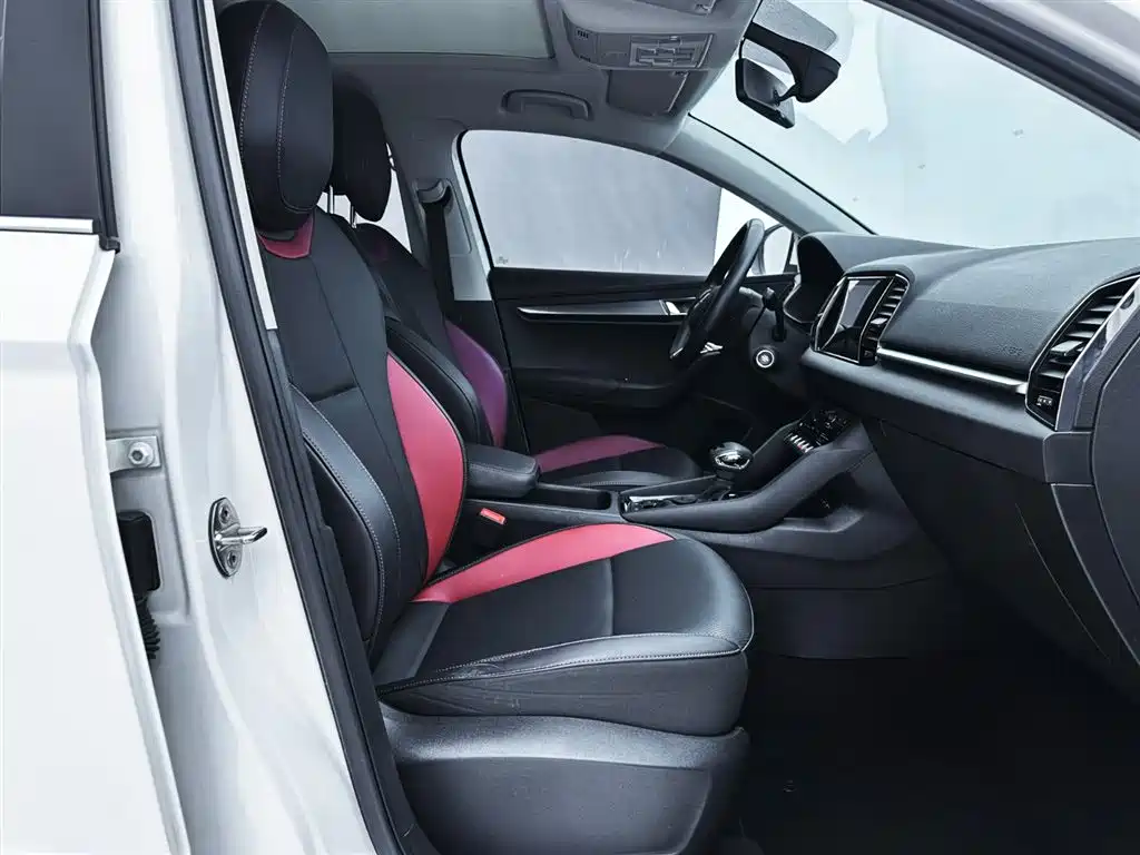 Skoda Karoq 2022 — фото 17