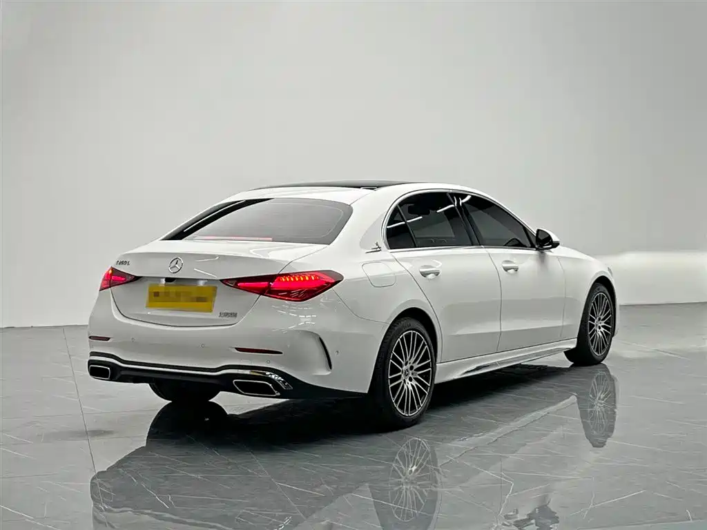 Mercedes-Benz C-Class 2023 — фото 6