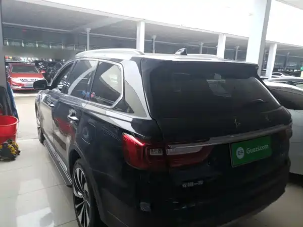 Hongqi HS7 2021
