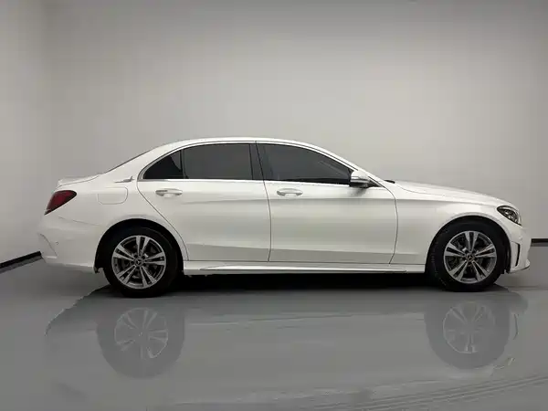 Mercedes-Benz C-Class 2019