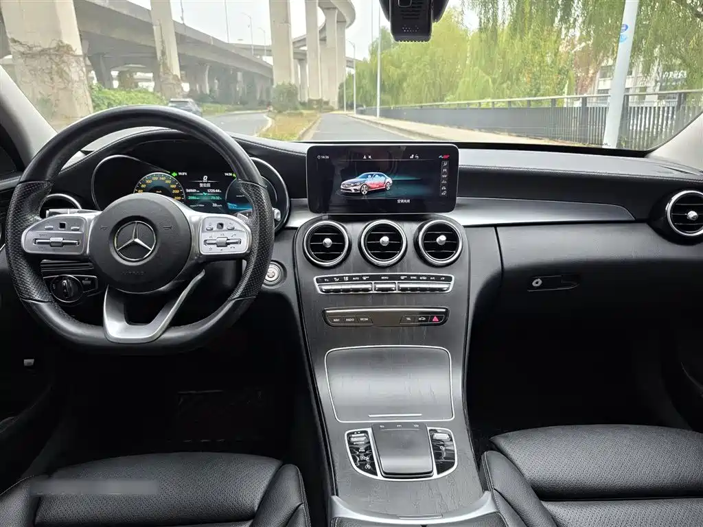 Mercedes-Benz C-Class 2022 — фото 13