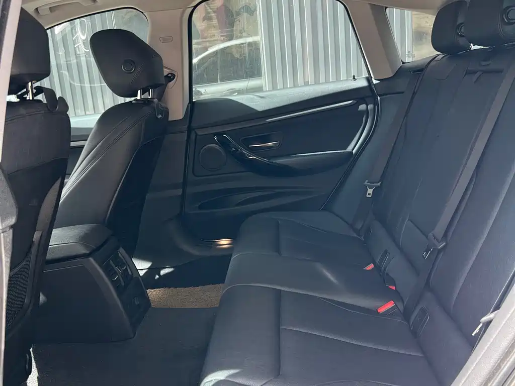 BMW 3 Series GT 2019