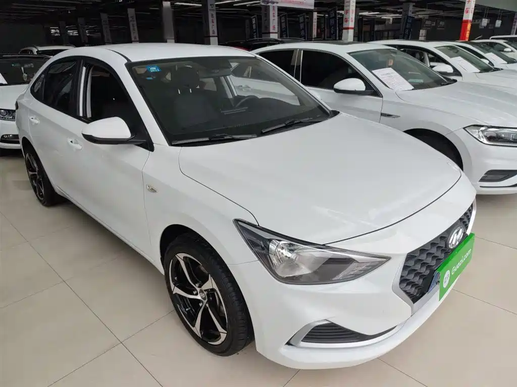 Hyundai Elantra 2020 — фото 4