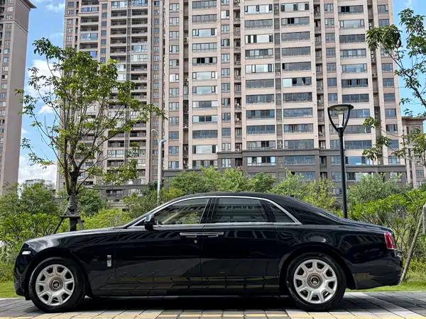 Rolls-Royce Ghost 2014