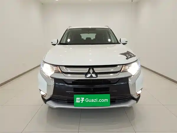 Mitsubishi Outlander 2018