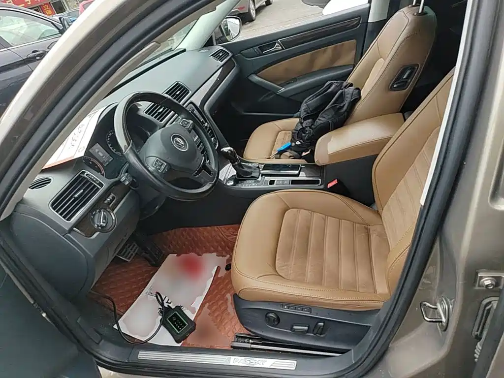 Volkswagen Passat 2015 — фото 11