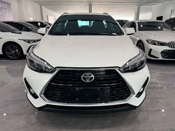 Toyota Yaris L 2022