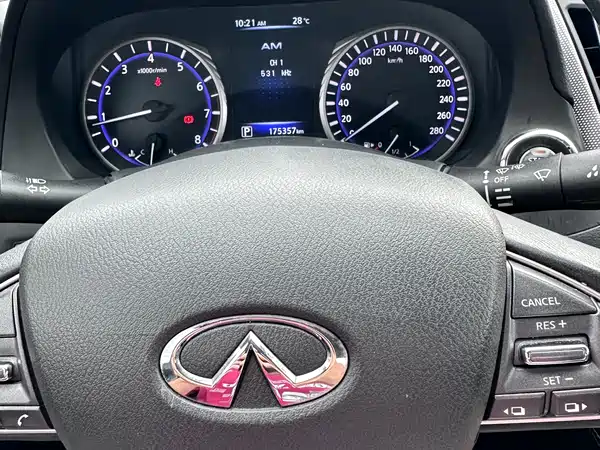 Infiniti Q50L 2016