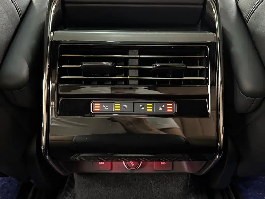Land Rover Range Rover Sport 2024 — фото 25