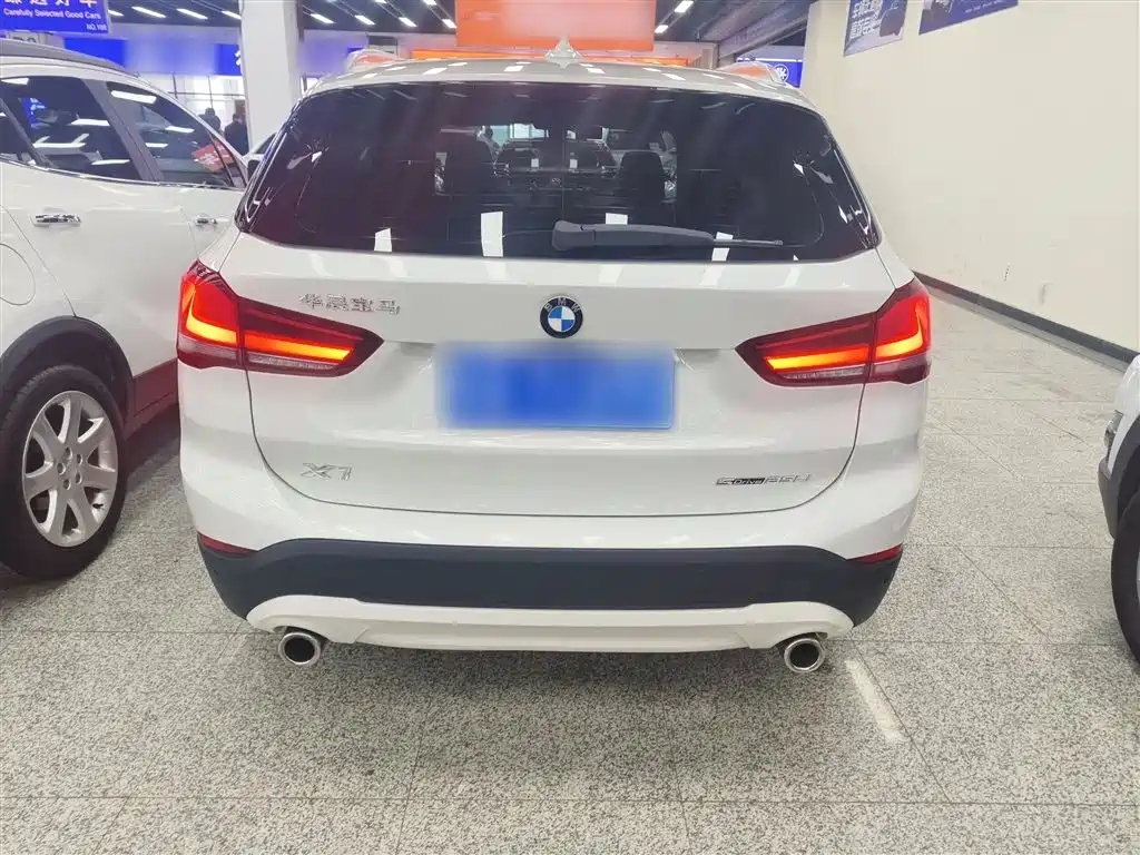 BMW X1 2020 — фото 4